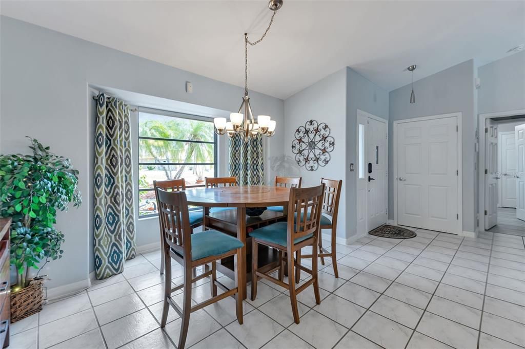 For Sale: $389,000 (3 beds, 2 baths, 1739 Square Feet)
