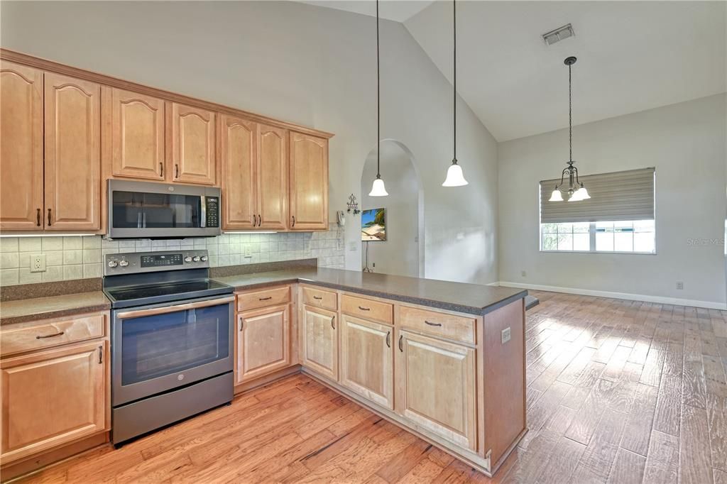 For Sale: $540,000 (4 beds, 2 baths, 2779 Square Feet)