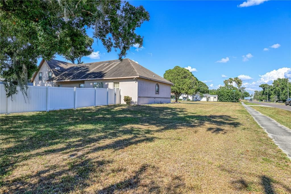 For Sale: $540,000 (4 beds, 2 baths, 2779 Square Feet)