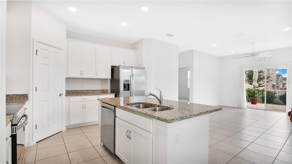 For Sale: $339,000 (3 beds, 2 baths, 1435 Square Feet)