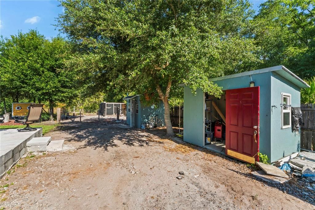 For Sale: $699,000 (3 beds, 2 baths, 1959 Square Feet)