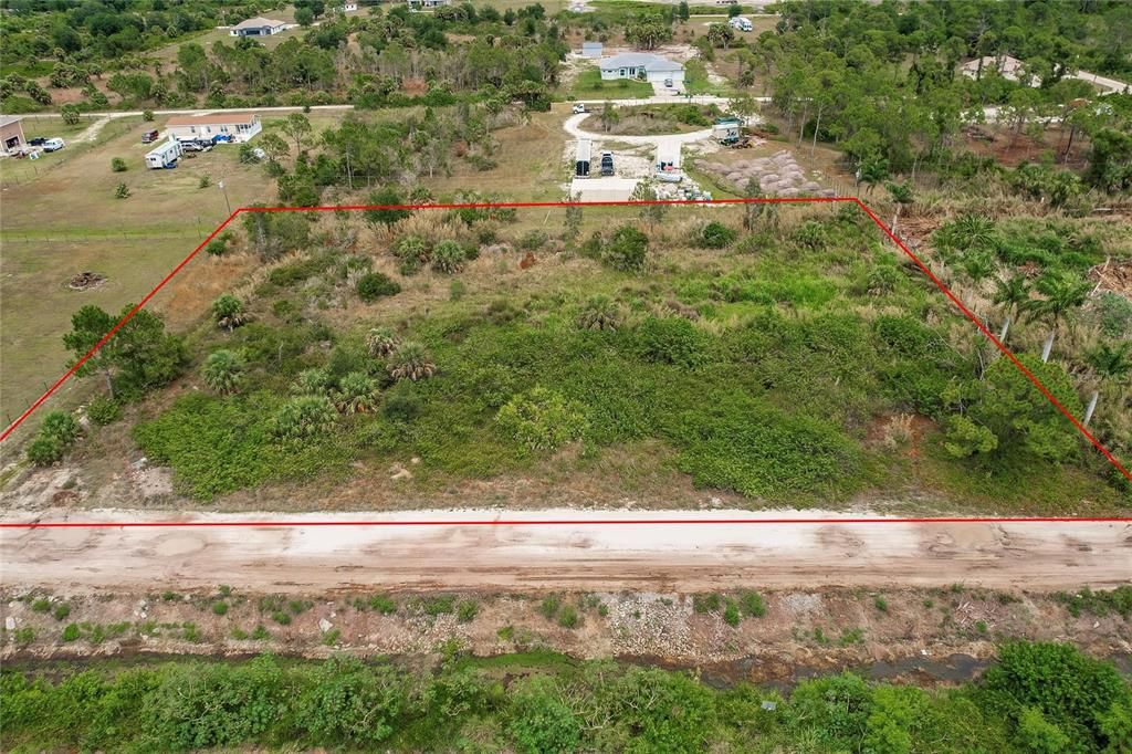 待售: $140,000 (2.50 acres)