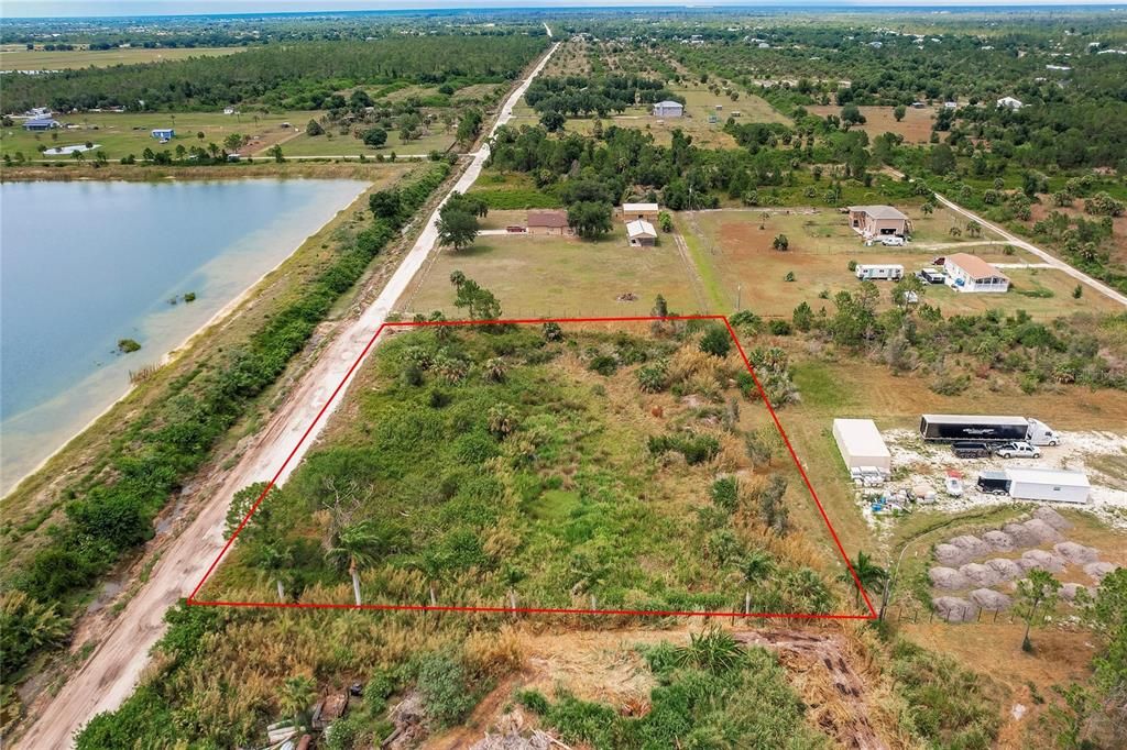 На продажу: $140,000 (2.50 acres)