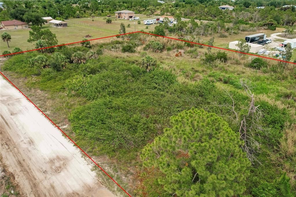 На продажу: $140,000 (2.50 acres)