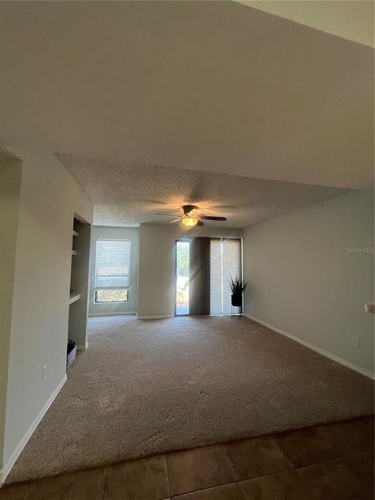 For Sale: $204,500 (2 beds, 2 baths, 898 Square Feet)