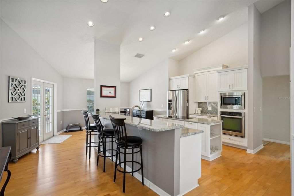 Active With Contract: $875,000 (3 beds, 3 baths, 2415 Square Feet)