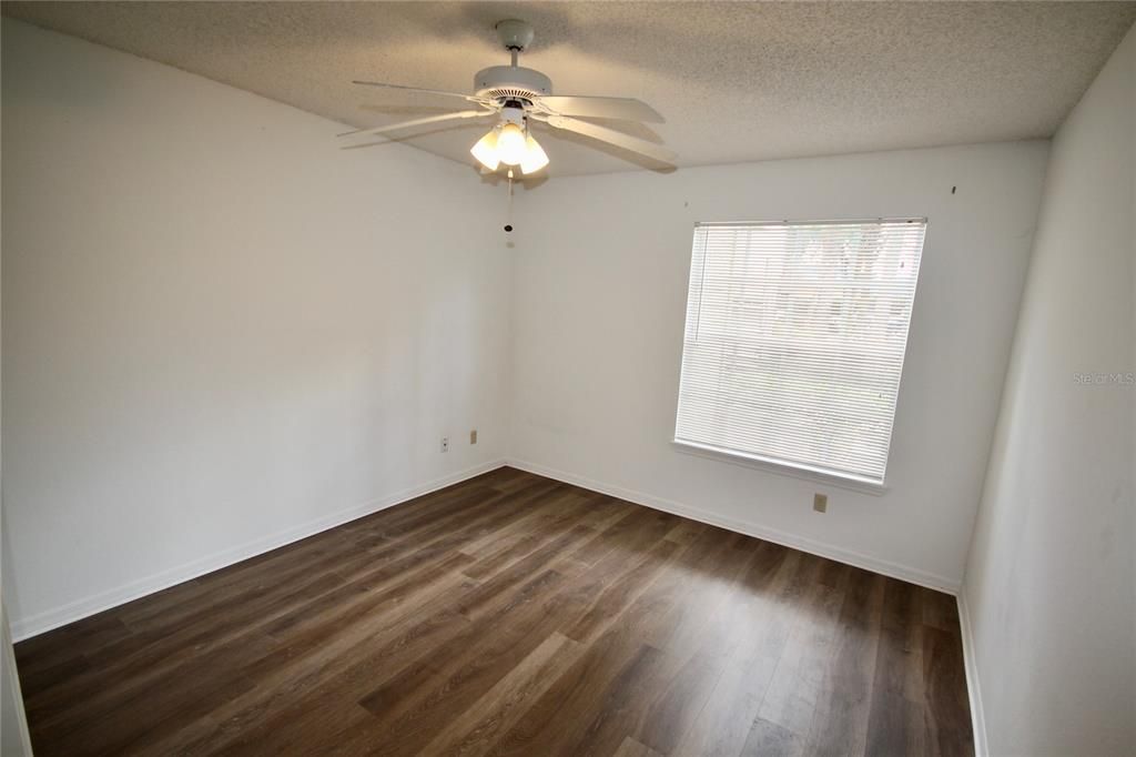 Active With Contract: $1,475 (2 beds, 2 baths, 829 Square Feet)