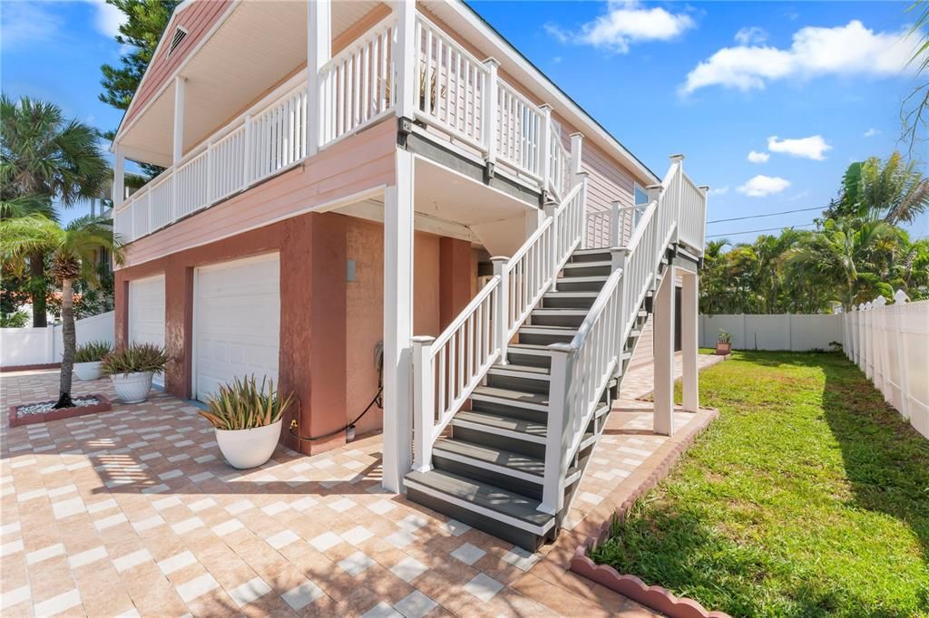 For Sale: $950,000 (3 beds, 2 baths, 1344 Square Feet)