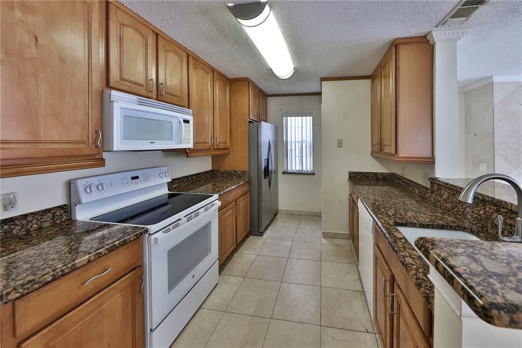 For Sale: $199,900 (3 beds, 2 baths, 1130 Square Feet)