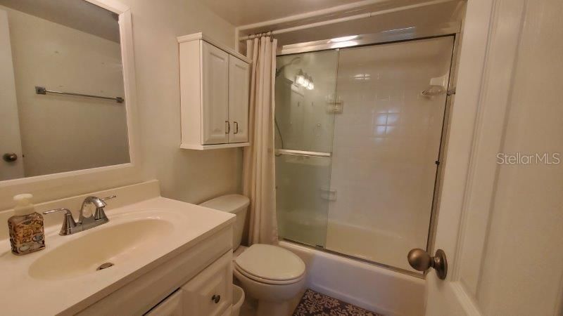 For Rent: $1,900 (2 beds, 2 baths, 1114 Square Feet)