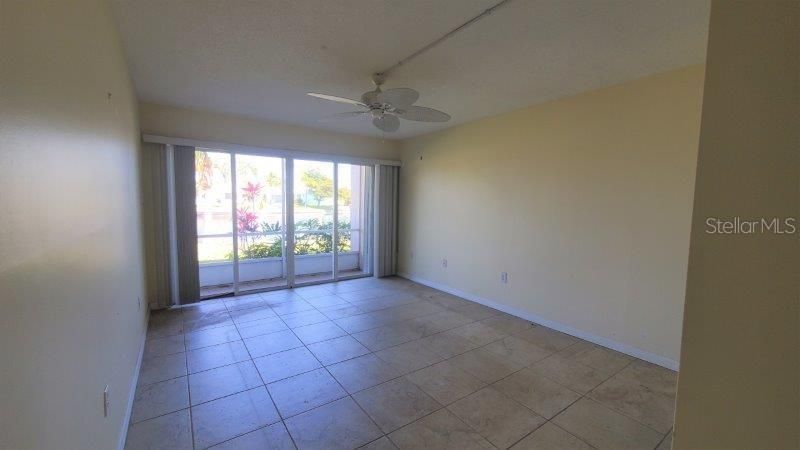 For Rent: $1,900 (2 beds, 2 baths, 1114 Square Feet)