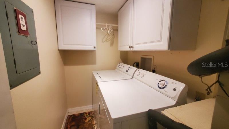 For Rent: $1,900 (2 beds, 2 baths, 1114 Square Feet)