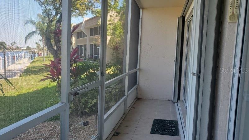 For Rent: $1,900 (2 beds, 2 baths, 1114 Square Feet)