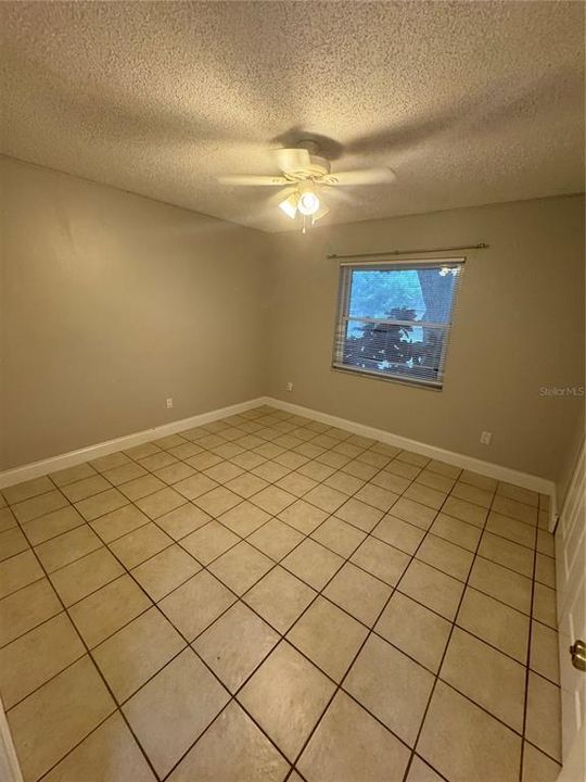 For Sale: $270,000 (2 beds, 2 baths, 1036 Square Feet)