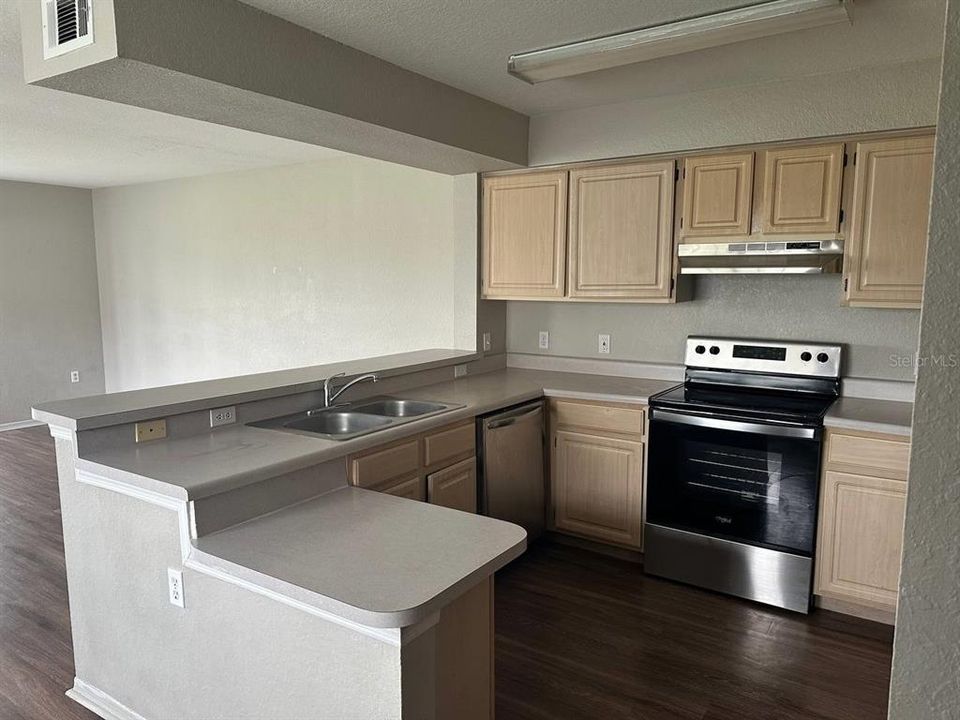 For Rent: $1,875 (2 beds, 2 baths, 1288 Square Feet)