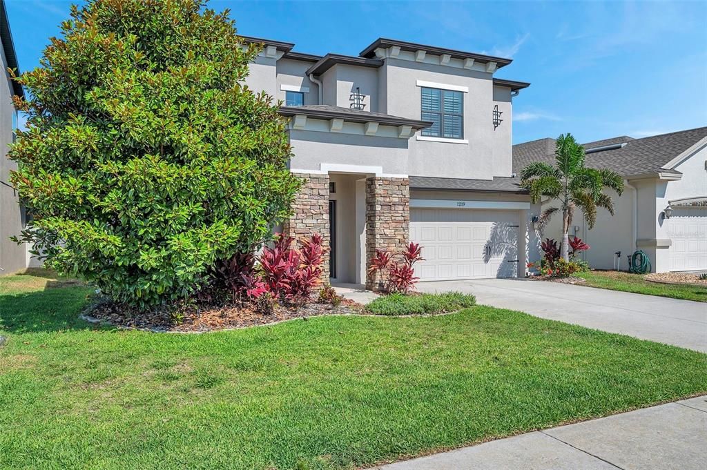 Active With Contract: $749,000 (5 beds, 3 baths, 3445 Square Feet)