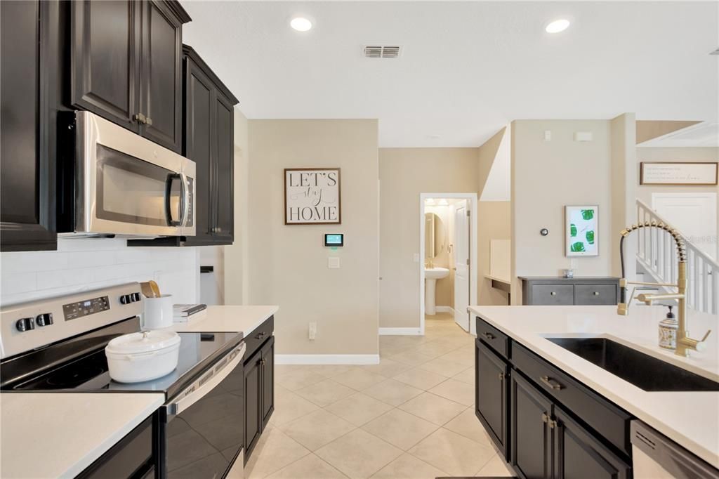 Active With Contract: $549,000 (5 beds, 3 baths, 3834 Square Feet)