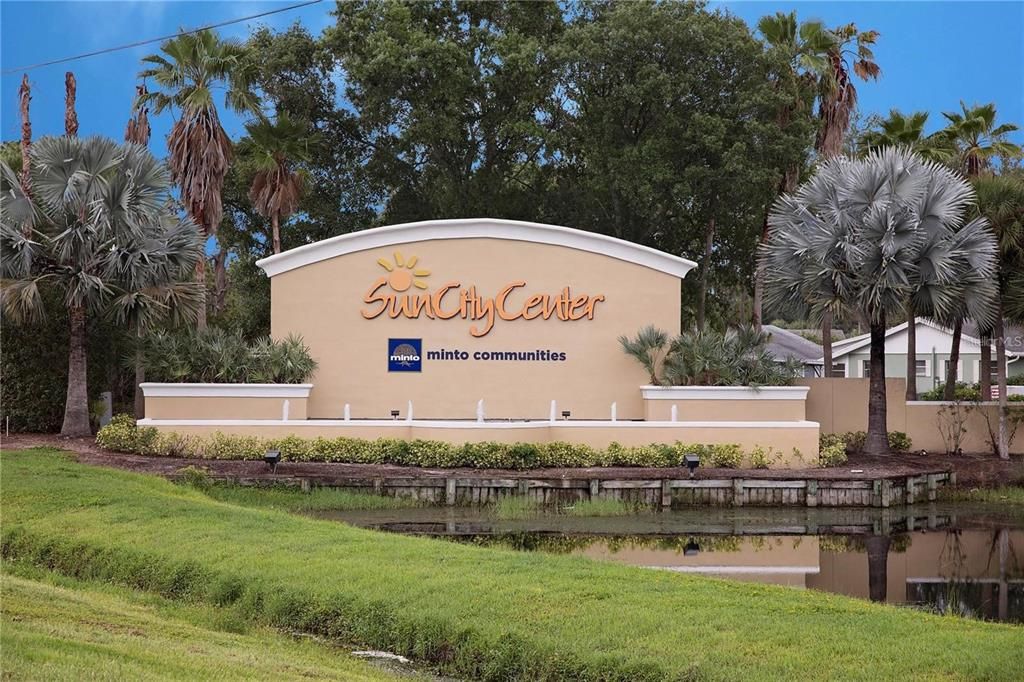 Sun City Center Sign