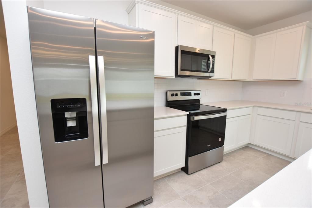 For Rent: $2,045 (4 beds, 2 baths, 1850 Square Feet)