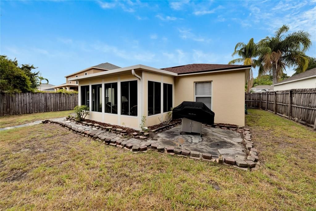 Active With Contract: $349,900 (3 beds, 2 baths, 1424 Square Feet)