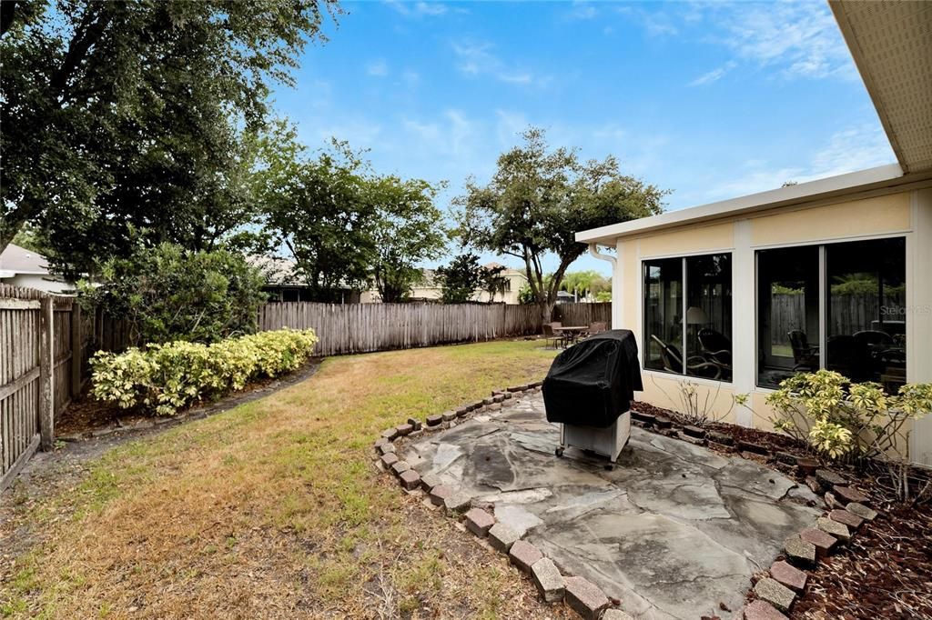 Active With Contract: $349,900 (3 beds, 2 baths, 1424 Square Feet)