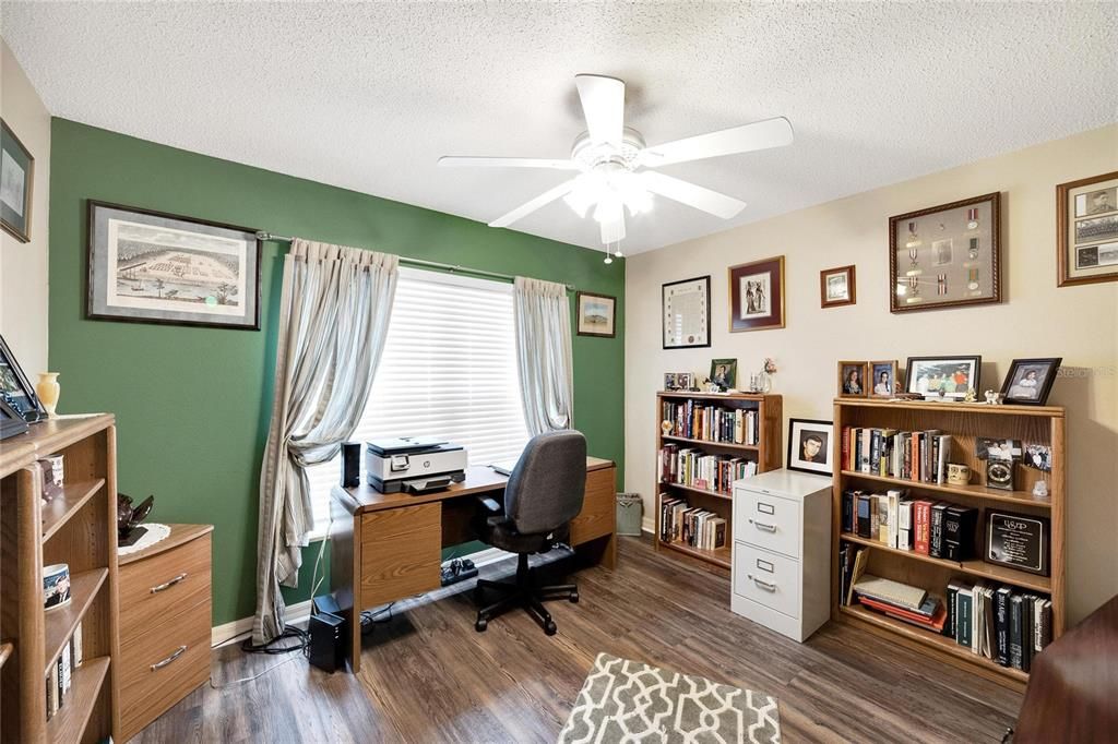 Active With Contract: $349,900 (3 beds, 2 baths, 1424 Square Feet)