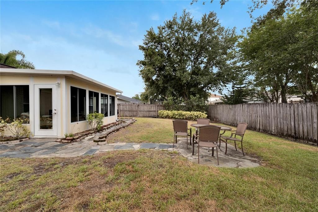 Active With Contract: $349,900 (3 beds, 2 baths, 1424 Square Feet)