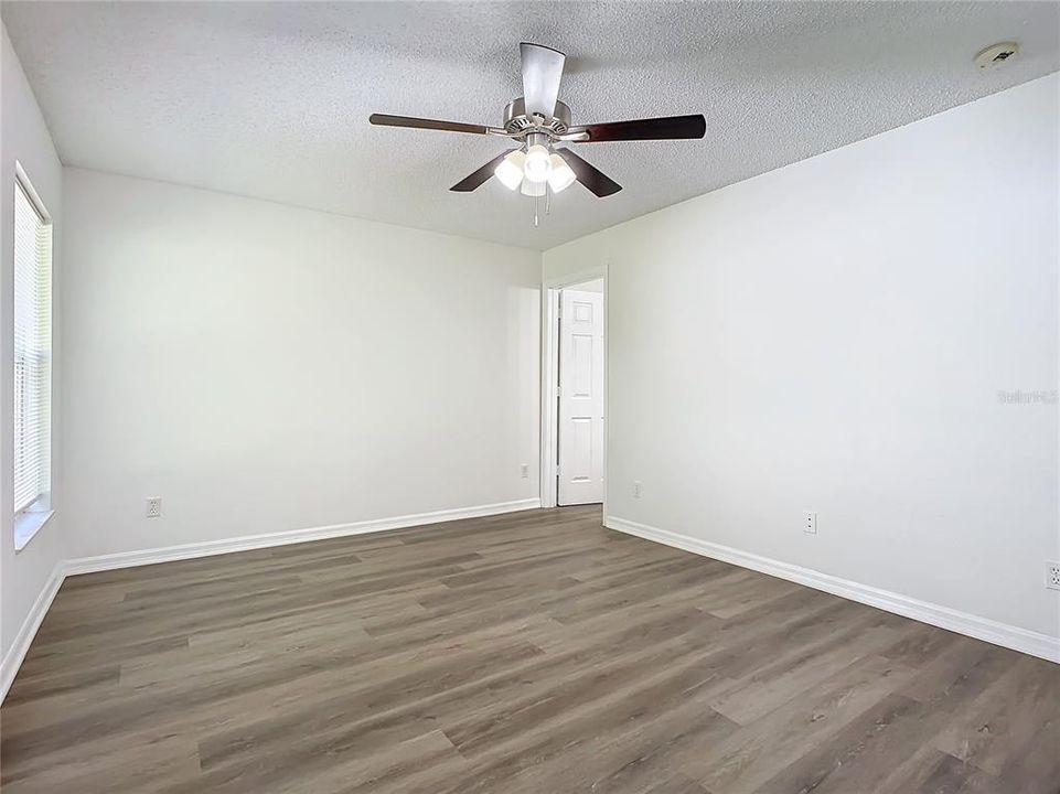 For Sale: $360,000 (3 beds, 2 baths, 1552 Square Feet)