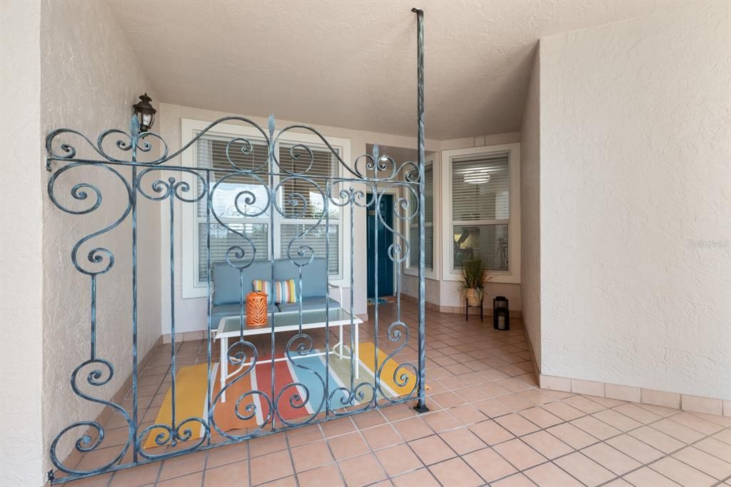 Front porch entryway