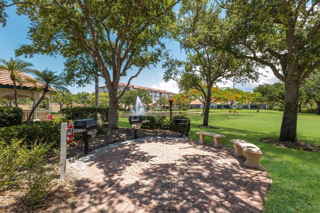 Eagles Point grilling area by pool