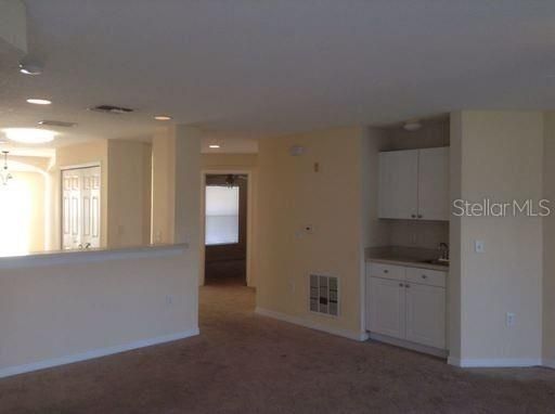 For Rent: $1,717 (2 beds, 2 baths, 33994 Square Feet)