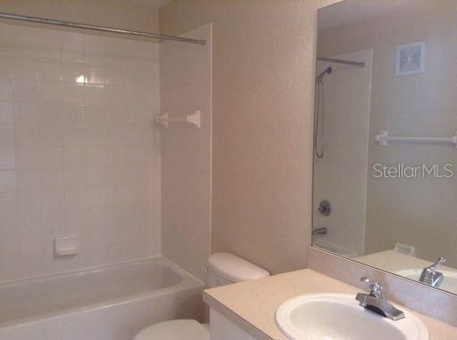 For Rent: $1,717 (2 beds, 2 baths, 33994 Square Feet)