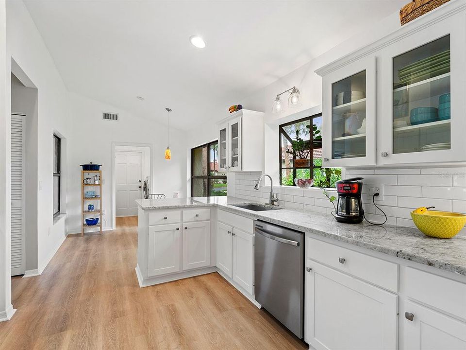 For Sale: $448,500 (2 beds, 2 baths, 1606 Square Feet)