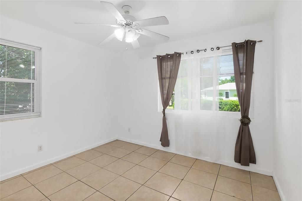 For Rent: $2,200 (2 beds, 2 baths, 1378 Square Feet)