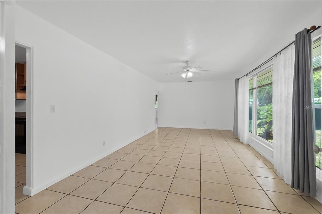 For Rent: $2,200 (2 beds, 2 baths, 1378 Square Feet)