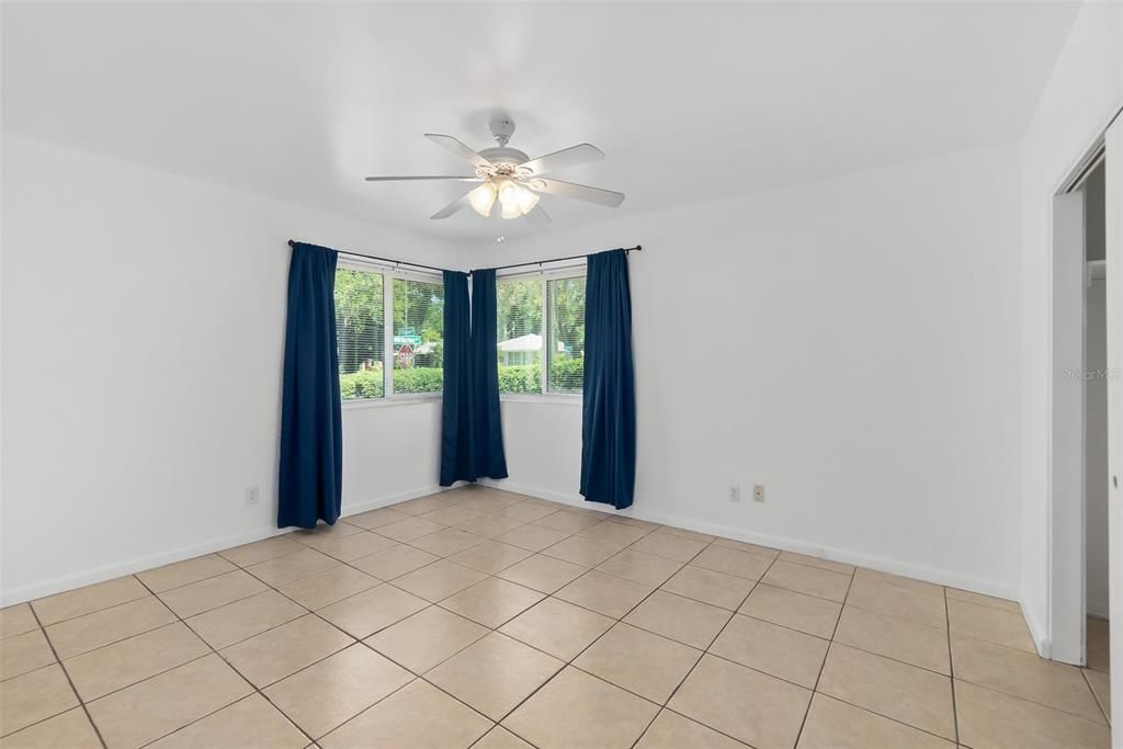 For Rent: $2,200 (2 beds, 2 baths, 1378 Square Feet)