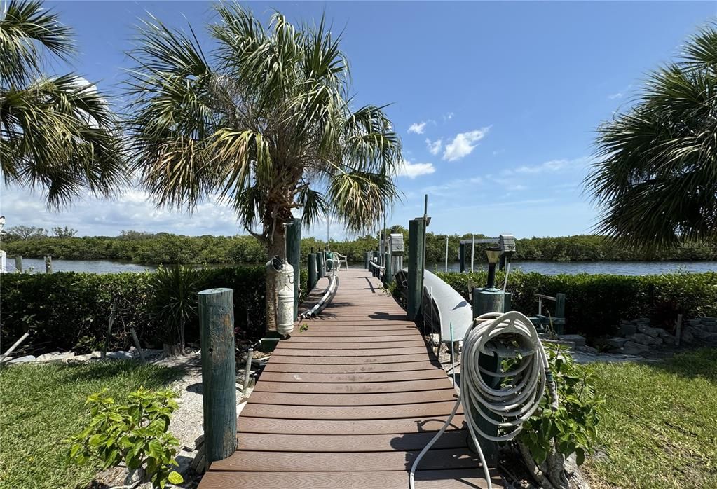 For Sale: $930,000 (3 beds, 2 baths, 1750 Square Feet)