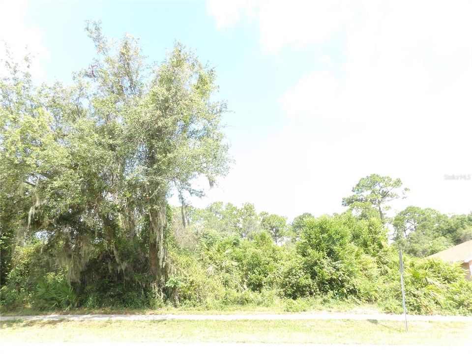 En Venta: $69,900 (0.28 acres)