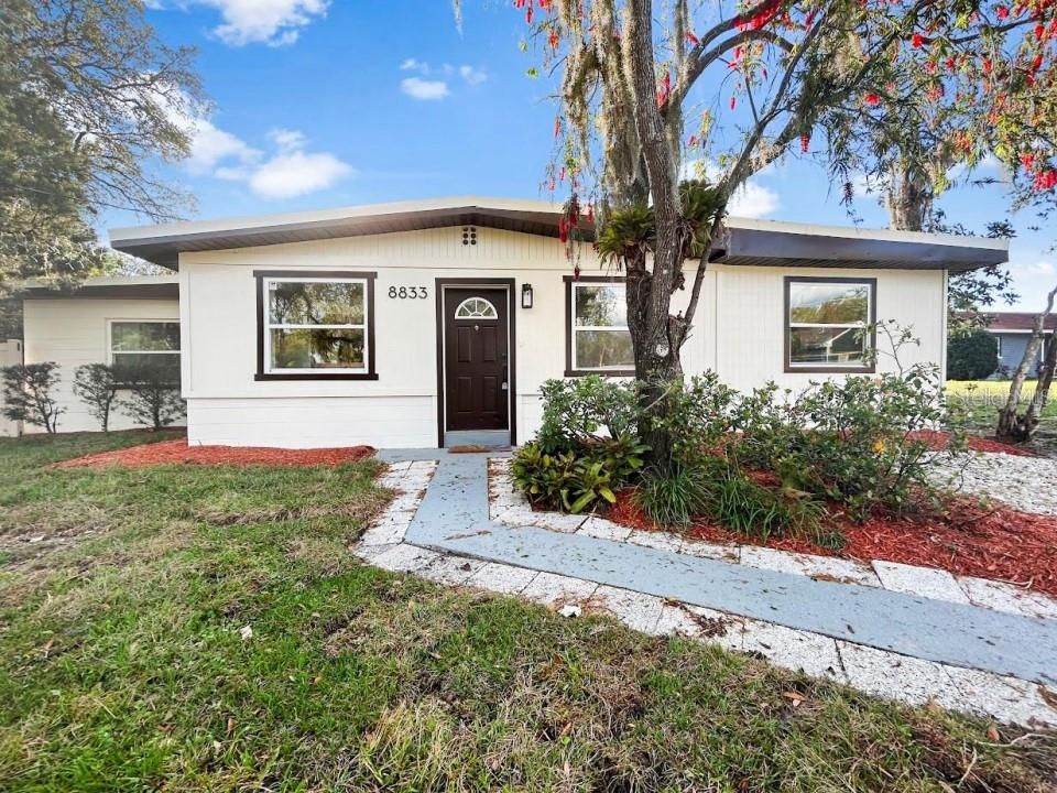 For Sale: $364,000 (3 beds, 2 baths, 1496 Square Feet)