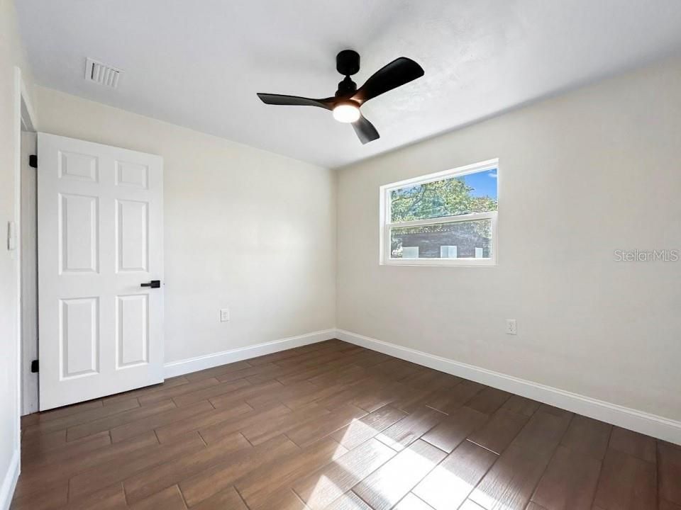 For Sale: $364,000 (3 beds, 2 baths, 1496 Square Feet)