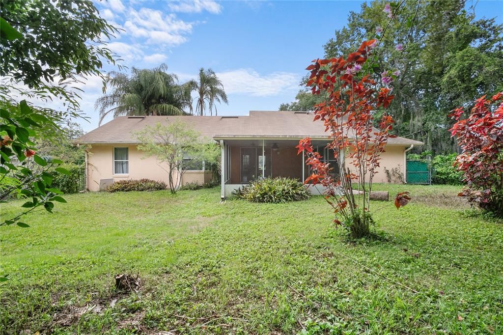 For Sale: $324,900 (3 beds, 2 baths, 1483 Square Feet)