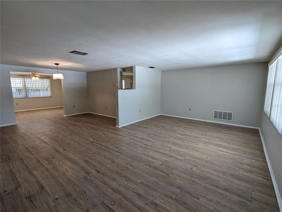 For Rent: $1,675 (2 beds, 2 baths, 1492 Square Feet)