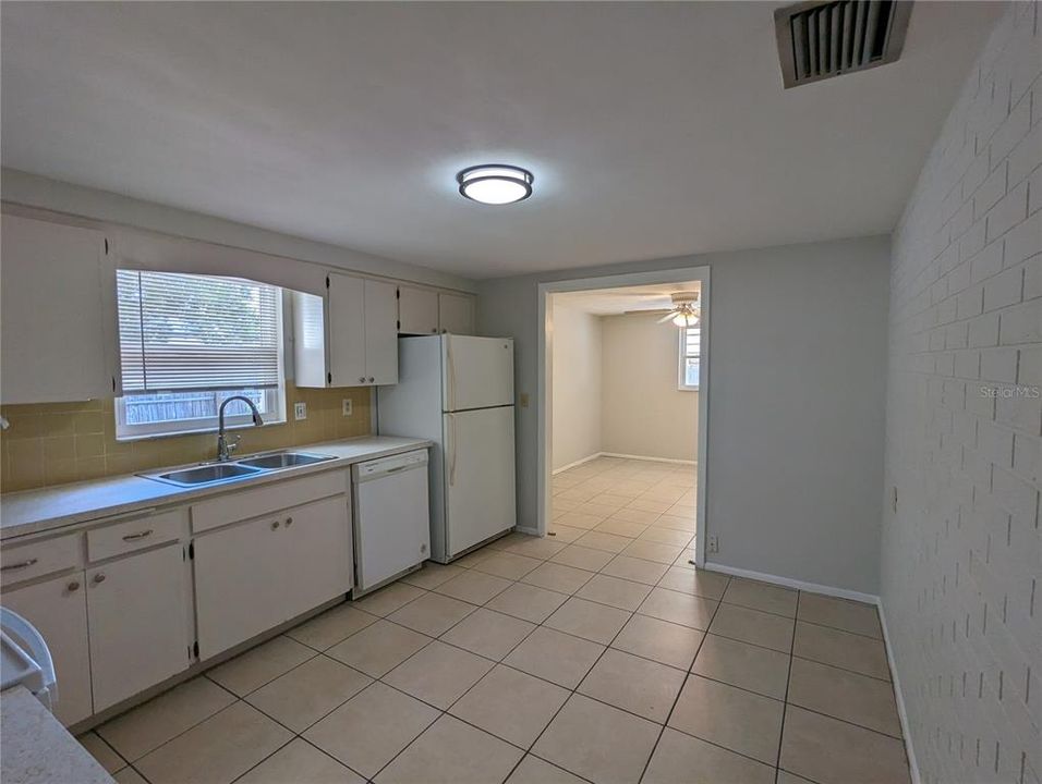 For Rent: $1,675 (2 beds, 2 baths, 1492 Square Feet)