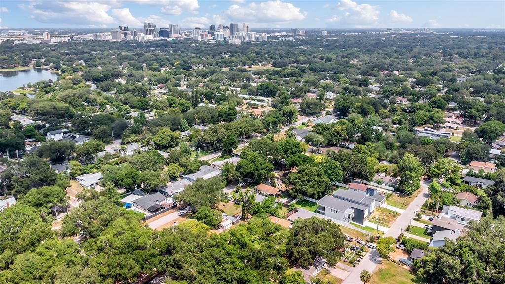 Active With Contract: $425,000 (2 beds, 2 baths, 1008 Square Feet)