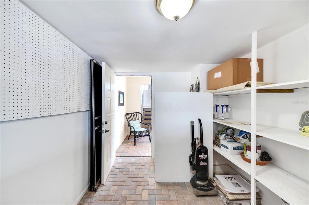 For Sale: $505,000 (2 beds, 2 baths, 1104 Square Feet)