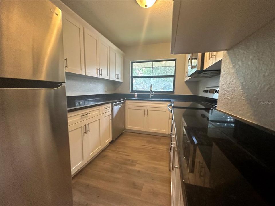 For Rent: $1,550 (2 beds, 2 baths, 1036 Square Feet)