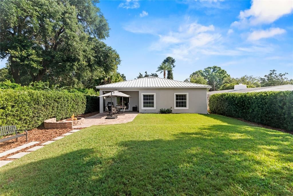 Active With Contract: $699,500 (4 beds, 2 baths, 1906 Square Feet)