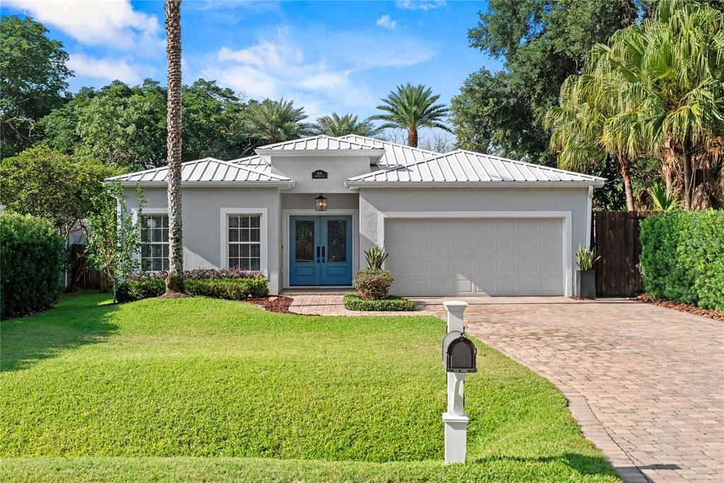 Active With Contract: $699,500 (4 beds, 2 baths, 1906 Square Feet)