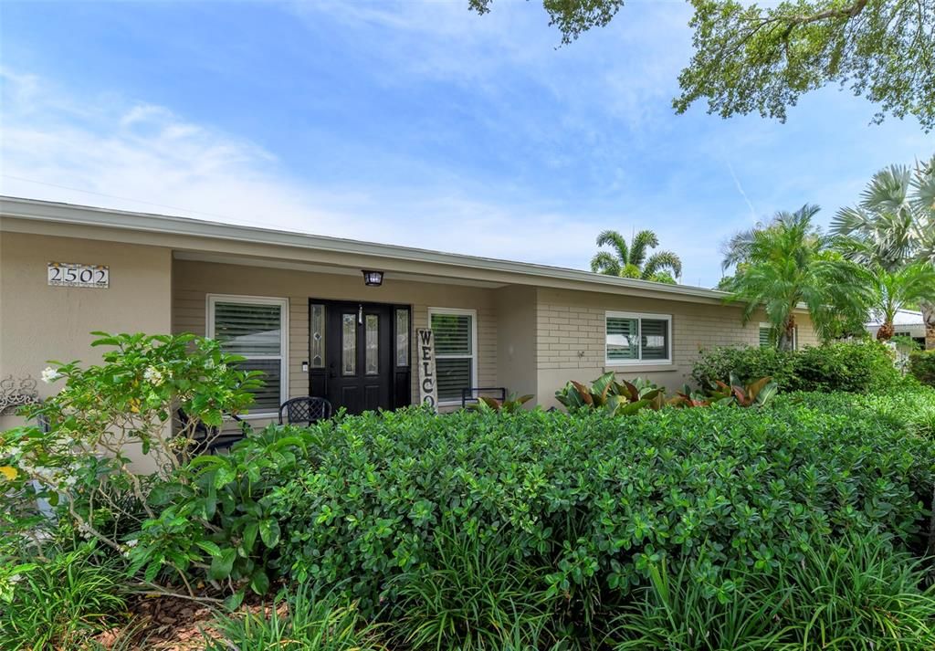 For Sale: $779,900 (3 beds, 2 baths, 2068 Square Feet)