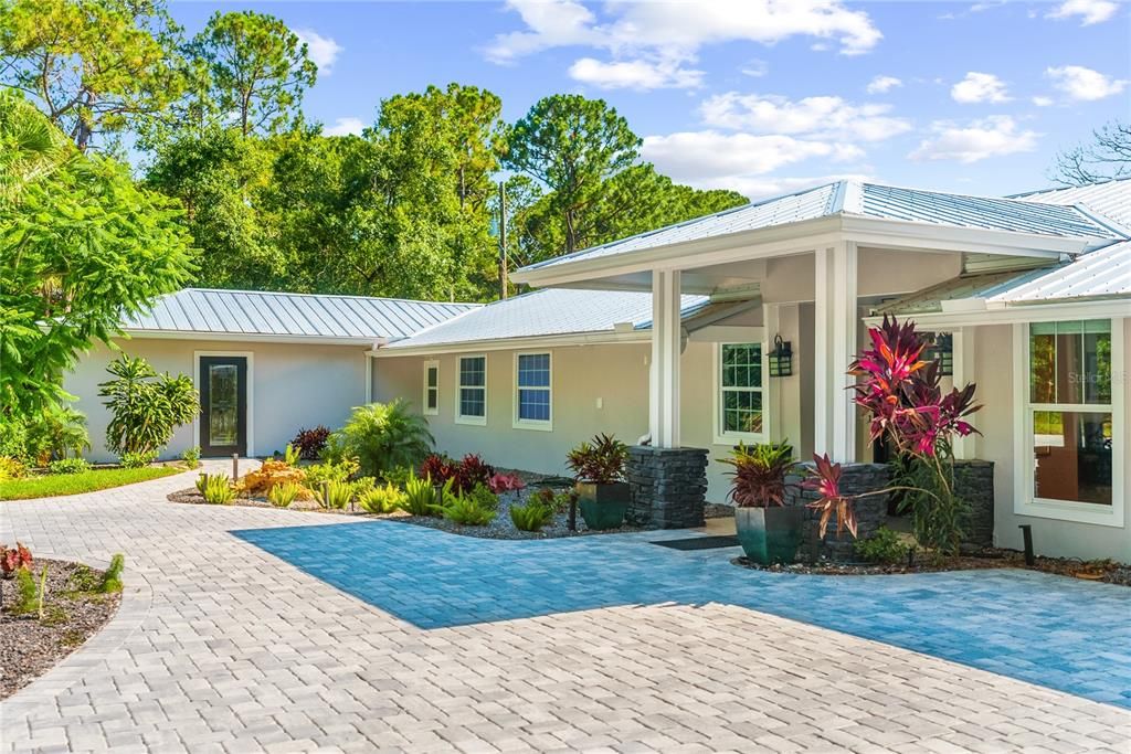 Recently Sold: $1,480,000 (5 beds, 4 baths, 4294 Square Feet)